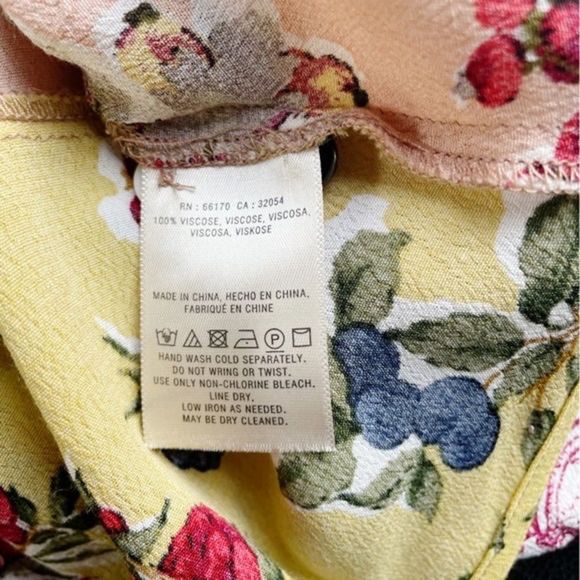 ANTHROPOLOGIE Floral Patchwork Wrap Blouse by MEADOW RUE - Picture 15 of 16